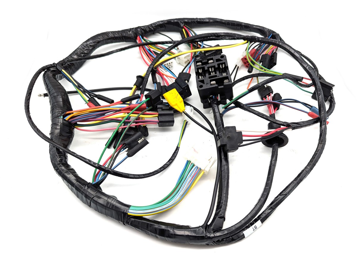 Wiring Harnesses & Connectors